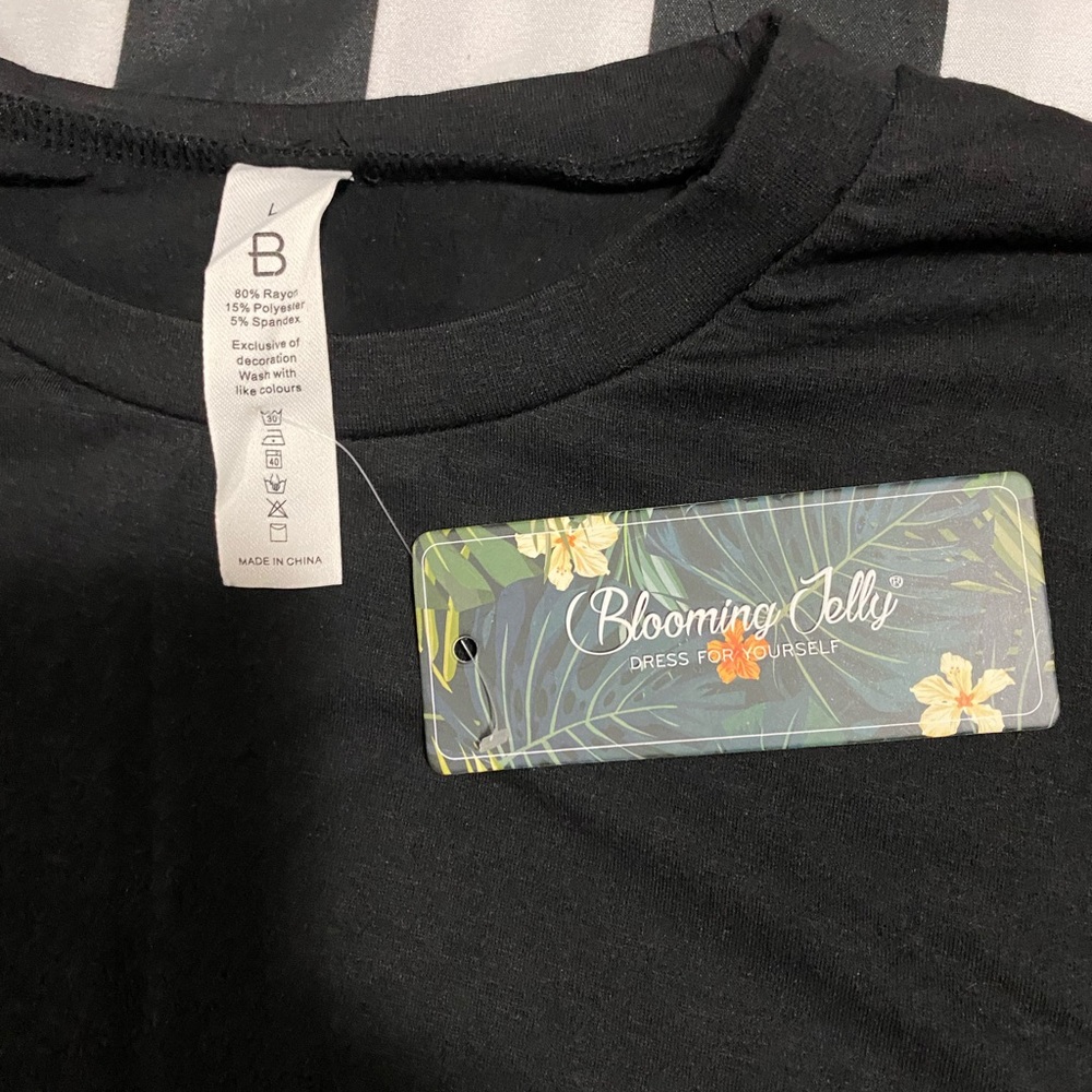 Black Women's Cap-Sleeve Tank Top - Casual Everyday Layering - Picture 2 of 4